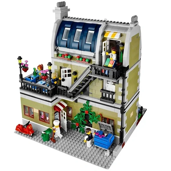 LEGO Parisian Restaurant Full Kit | Creator Series | Model 10243 | NEW IN BOX - Picture 5 of 16